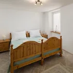 Cozy In With Wifi بيت للعطل *